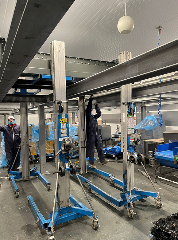 Genie Superlift - Hird - 1