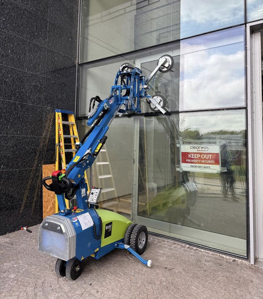 Winlet-375-Glazing-Robot-Glass-Panel-Installation