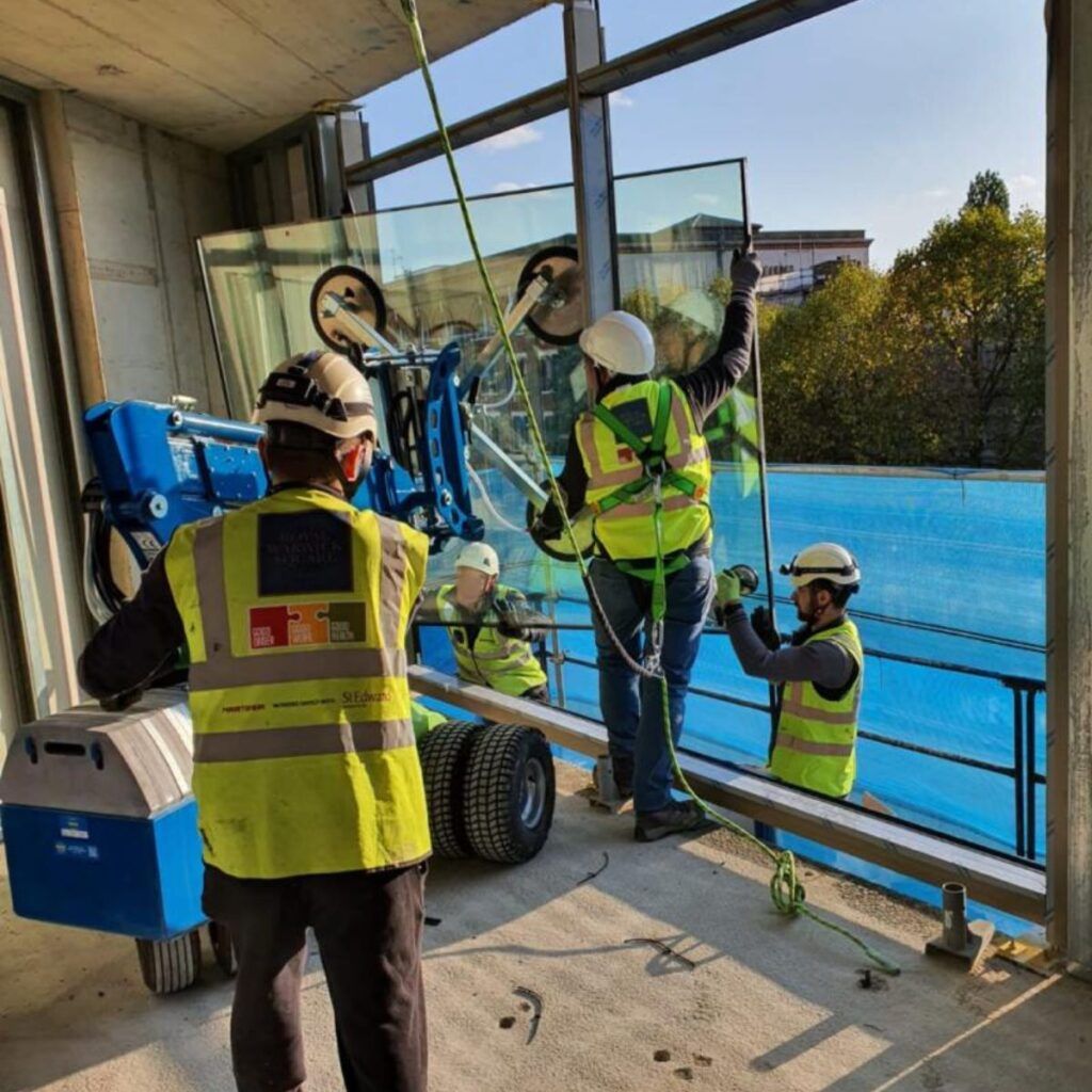 Winlet Glazing-Robots