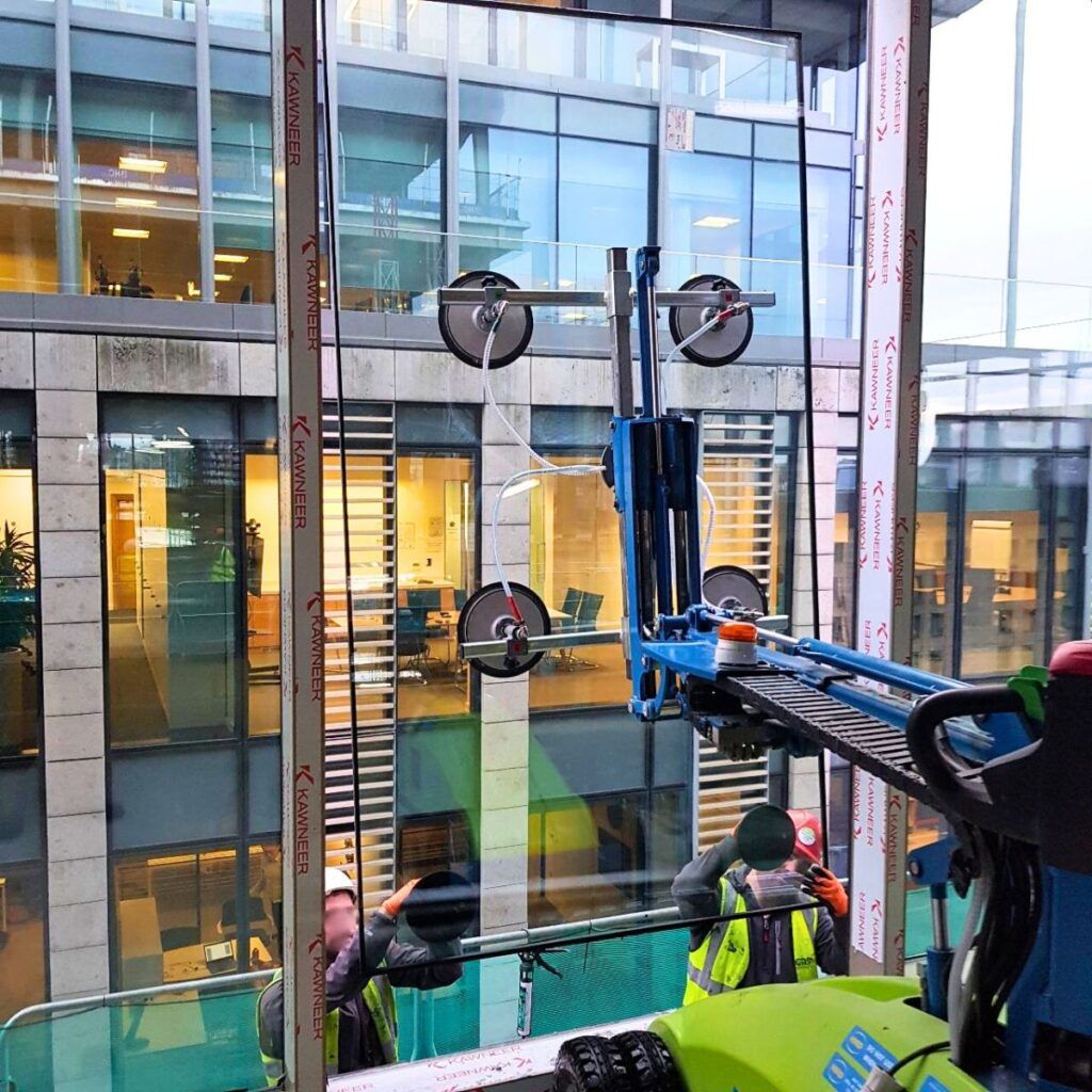 Winlet Glazing-Robots