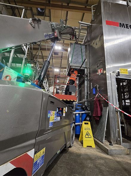 Valla V46R and scissor lift - confined space