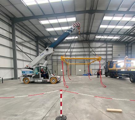 Valla-250E-testing-lifting-method-cairo-monorail